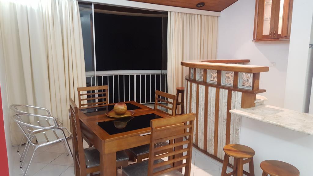 Apartamento Temporada Guarujá Four Seasons *